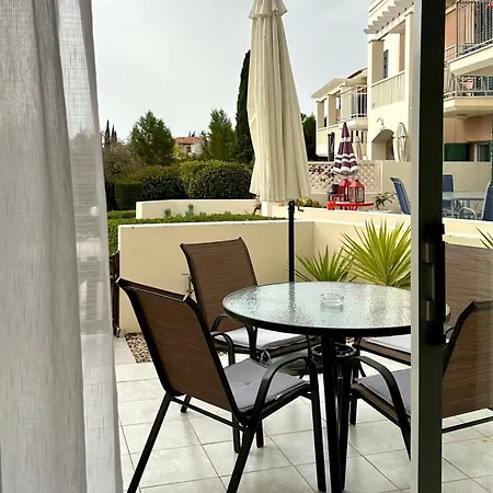 D1peyiagarden * Peyia